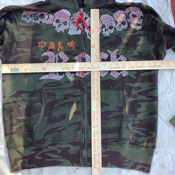 The Great China Wall Hoodie Embellished Skulls Crosses With Swarovski Crystals - Picture 7 of 7